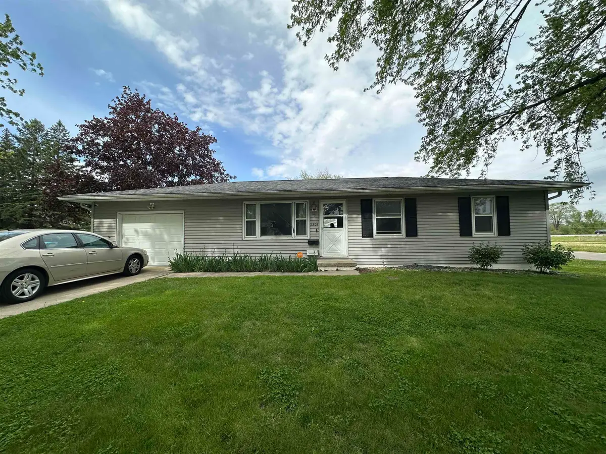 2304 Pelican Road, Waterloo, IA 50701 - #1