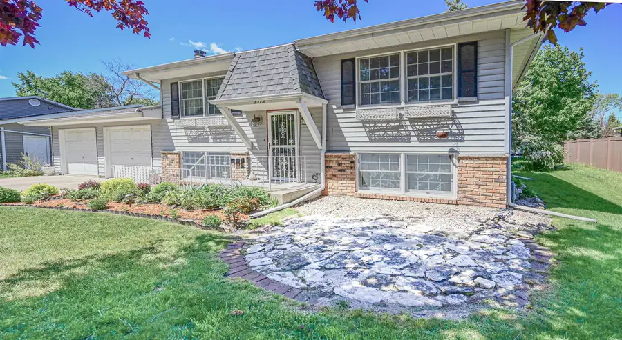 1328 N 5th Street, Manchester, IA 52057 - #3