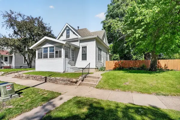 1408 State Street, Cedar Falls, IA 50613