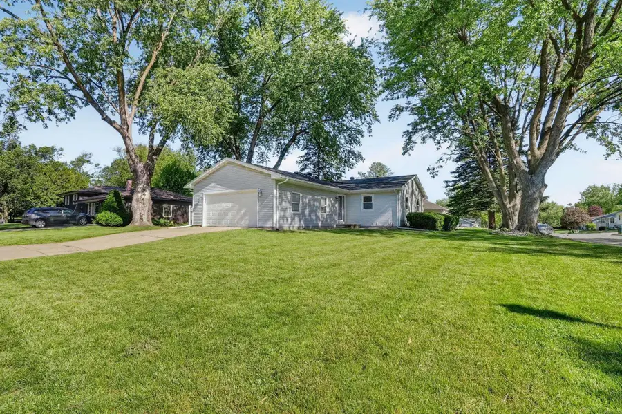 318 Westbourne Road, Waterloo, IA 50701 - #2