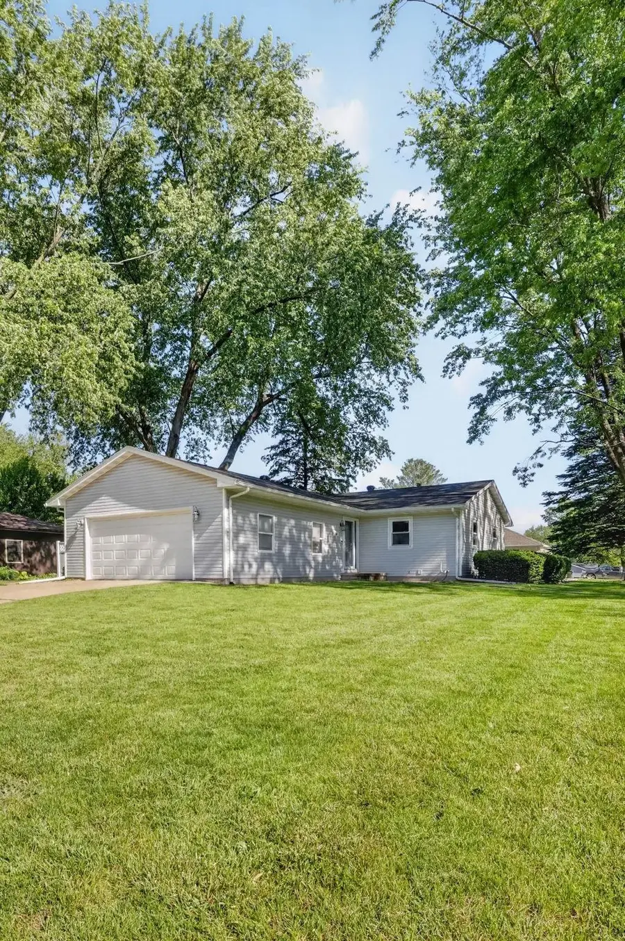 318 Westbourne Road, Waterloo, IA 50701 - #3