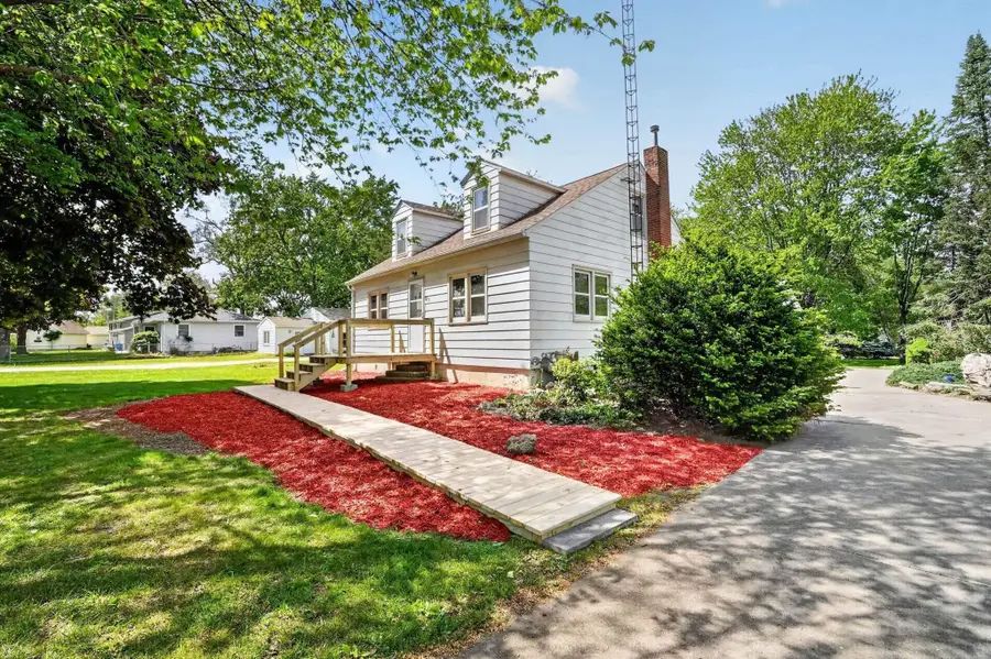 223 Wema Avenue, Evansdale, IA 50707 - #2