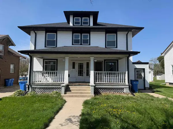 811 G Avenue, Grundy Center, IA 50638