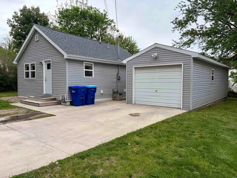 400 SE 8th Avenue, Independence, IA 50644 - #2