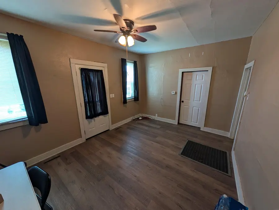220 SE 4th Avenue, Cresco, IA 52136 - #3