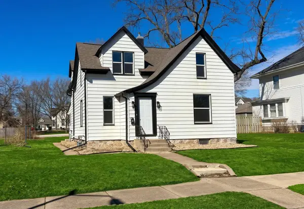 1821 Clay Street, Cedar Falls, IA 50613
