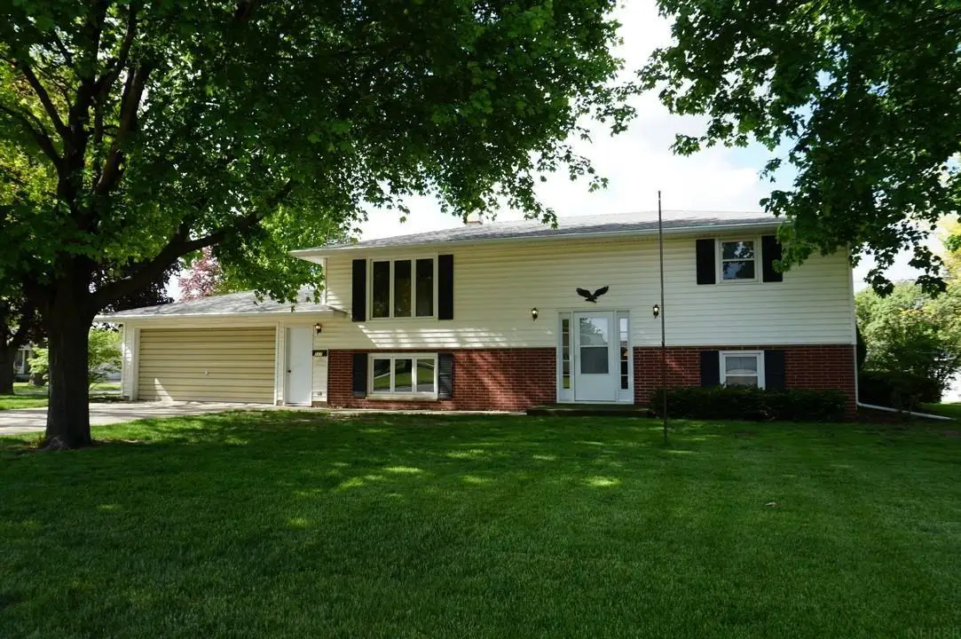 507 9th Street, Charles City, IA 50616 - #1