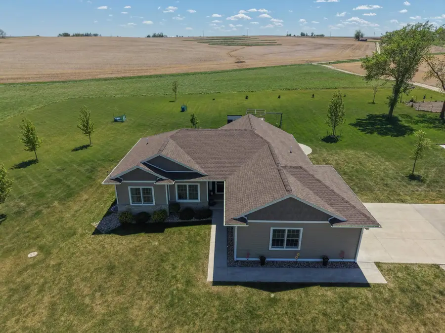 20786 270th St., Parkersburg, IA 50665 - #2