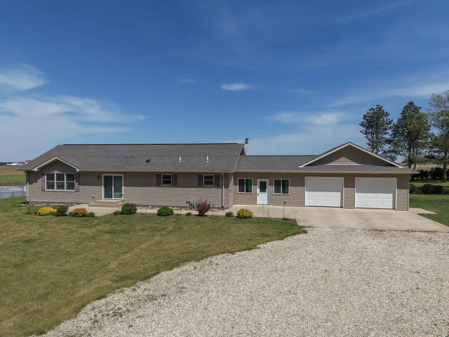 16541 315th Street, Aplington, IA 50604 - #2