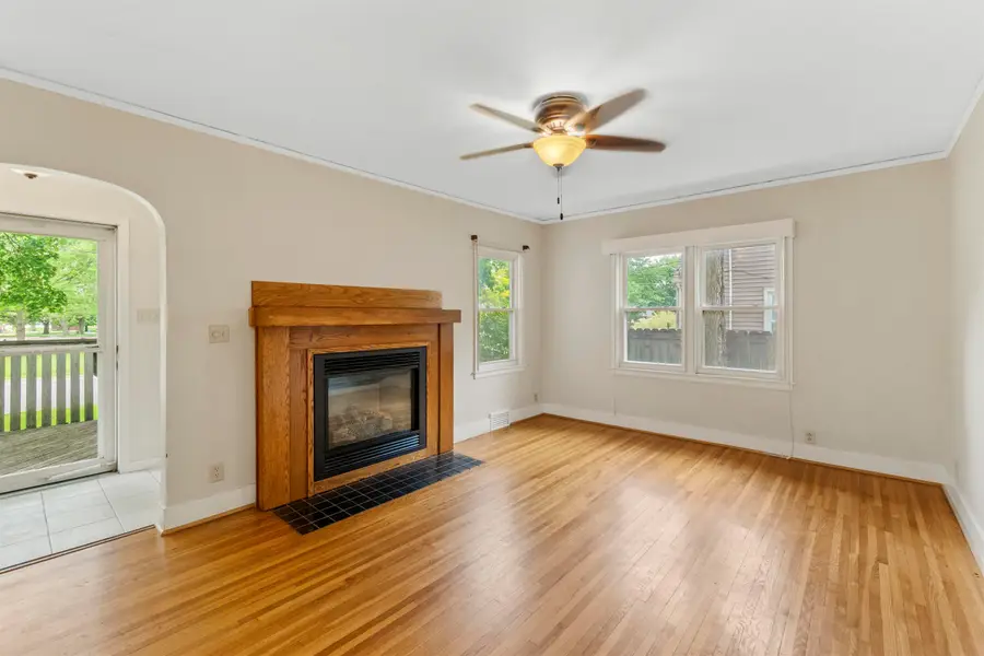 815 Fletcher Avenue, Waterloo, IA 50701 - #2