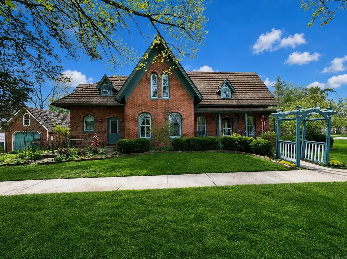 701 Fifth Avenue, Decorah, IA 52101 - #1