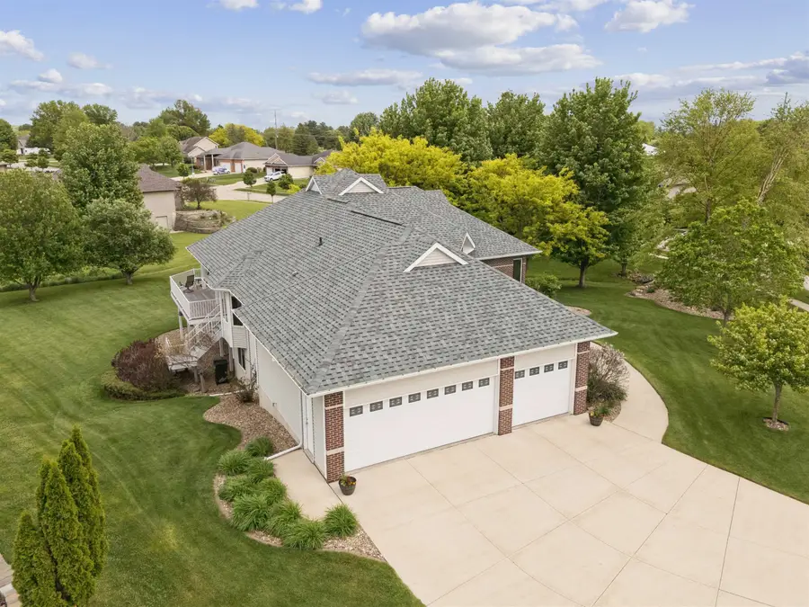 4011 Pheasant Drive, Cedar Falls, IA 50613 - #3