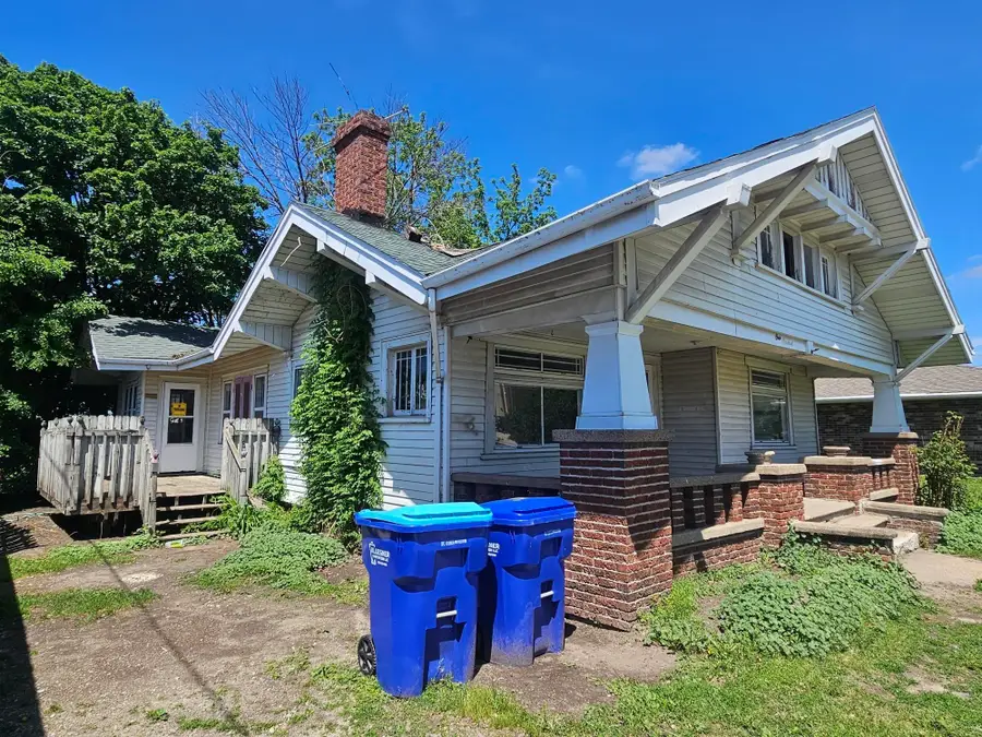 111 5th Ave Ne, Independence, IA 50644 - #2