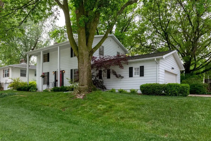 1703 Belle Avenue, Cedar Falls, IA 50613 - #2