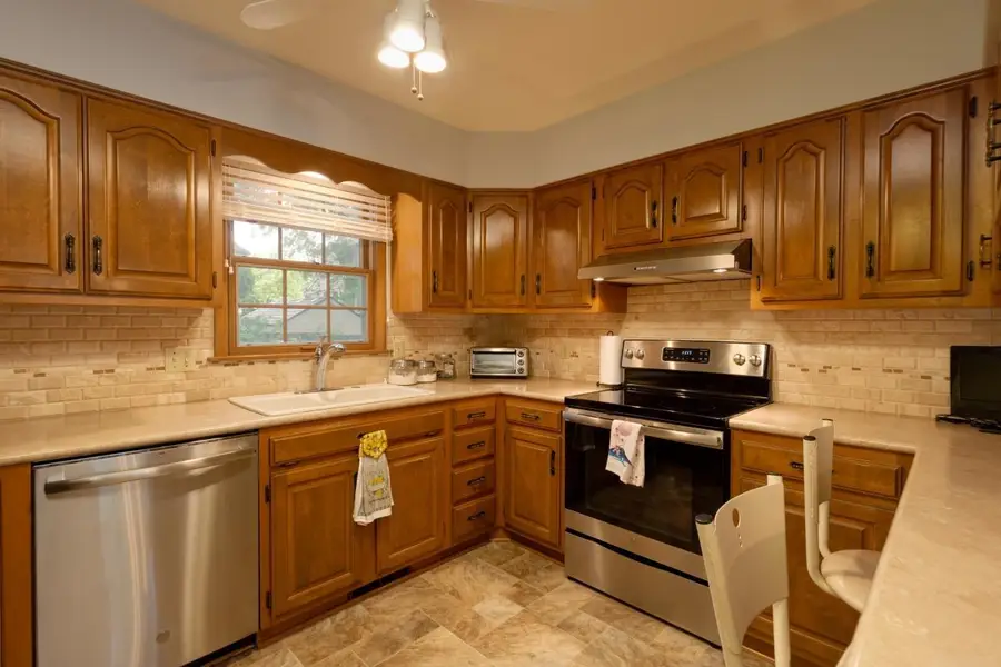 1703 Belle Avenue, Cedar Falls, IA 50613 - #3