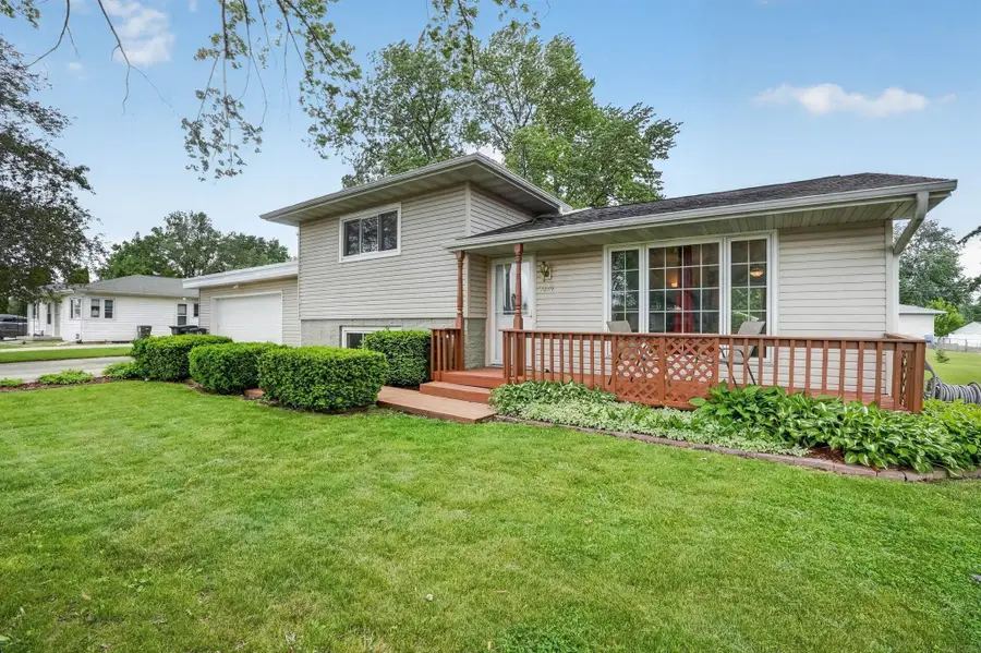 3124 Pridemore Drive, Cedar Falls, IA 50613 - #2