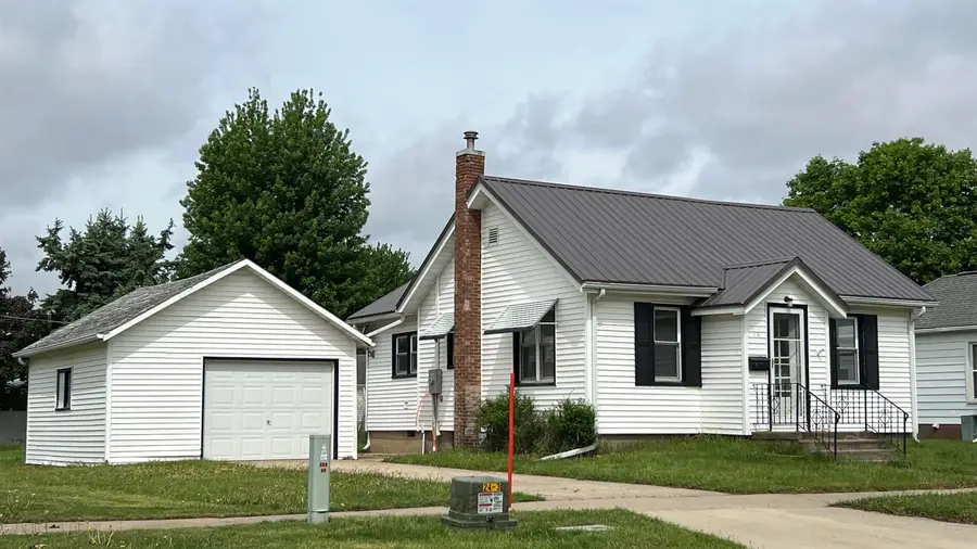 14 N Maple Avenue, New Hampton, IA 50659 - #2