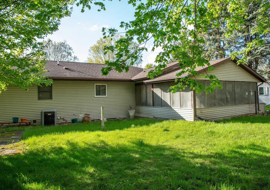 206 NW 24th Street, Waverly, IA 50677 - #2