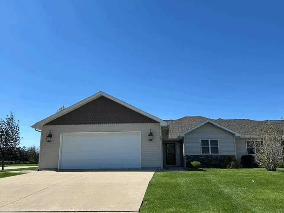 301 Meadow Lane, Charles City, IA 50616 - #1