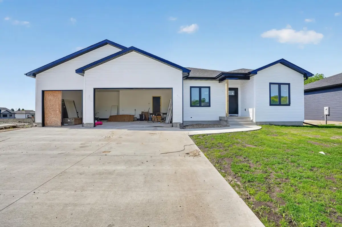 524 Sands Avenue, Janesville, IA 50647 - #1