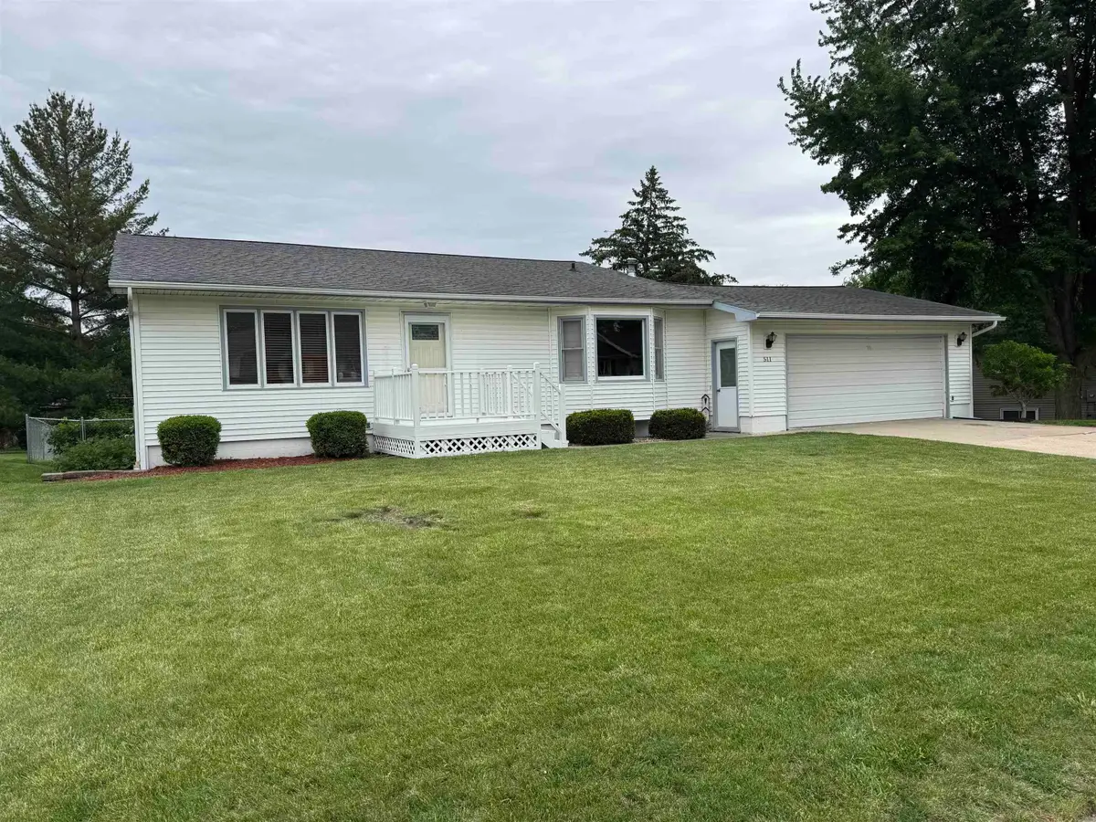 511 Ridgeway Street, Denver, IA 50622 - #1