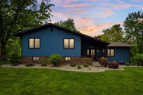 1621 Picturesque Drive, Cedar Falls, IA 50613