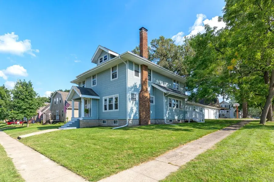 402 Bethel St., Parkersburg, IA 50665 - #3