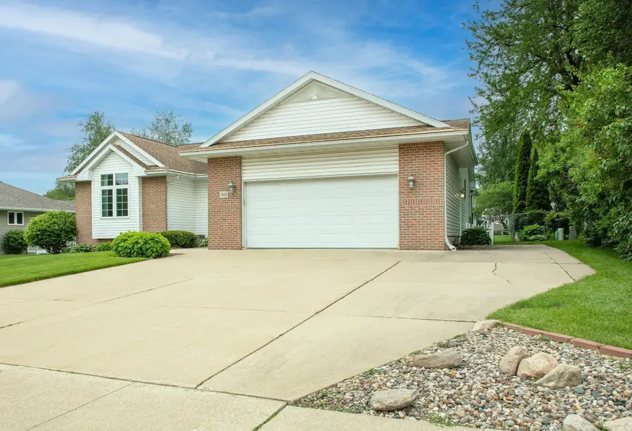 1303 Orchard Dr, Cedar Falls, IA 50613 - #2