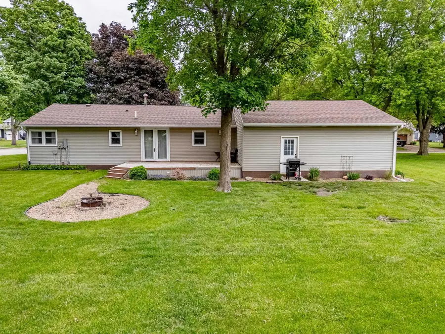 247 Goodell Avenue, Readlyn, IA 50668 - #2