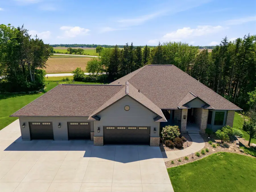 2693 N Maple Street, Waverly, IA 50677 - #2