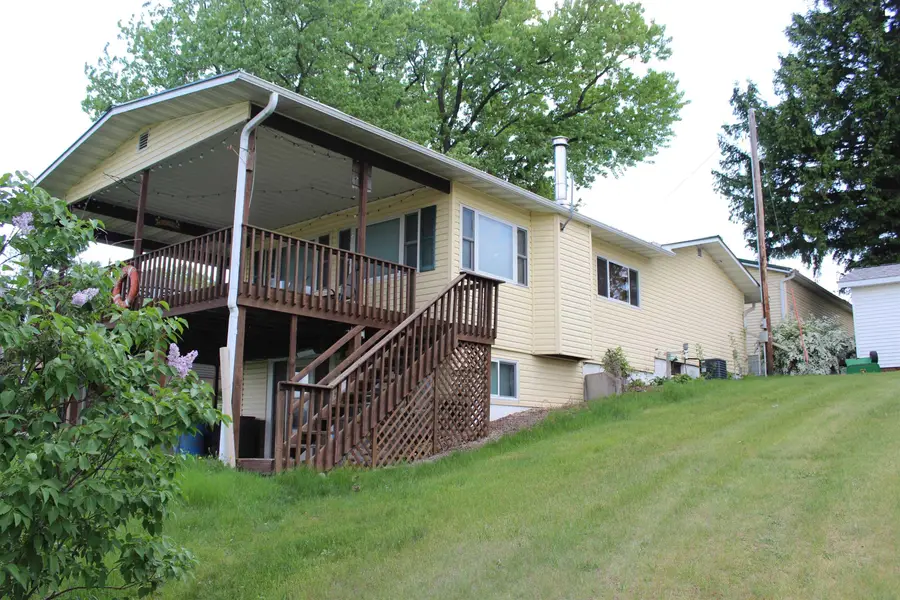 631 N 1st Street, Harpers Ferry, IA 52146 - #2
