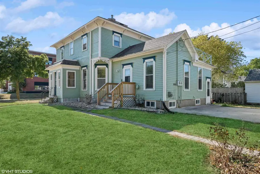 303 NW 3rd Street, Waverly, IA 50677 - #3