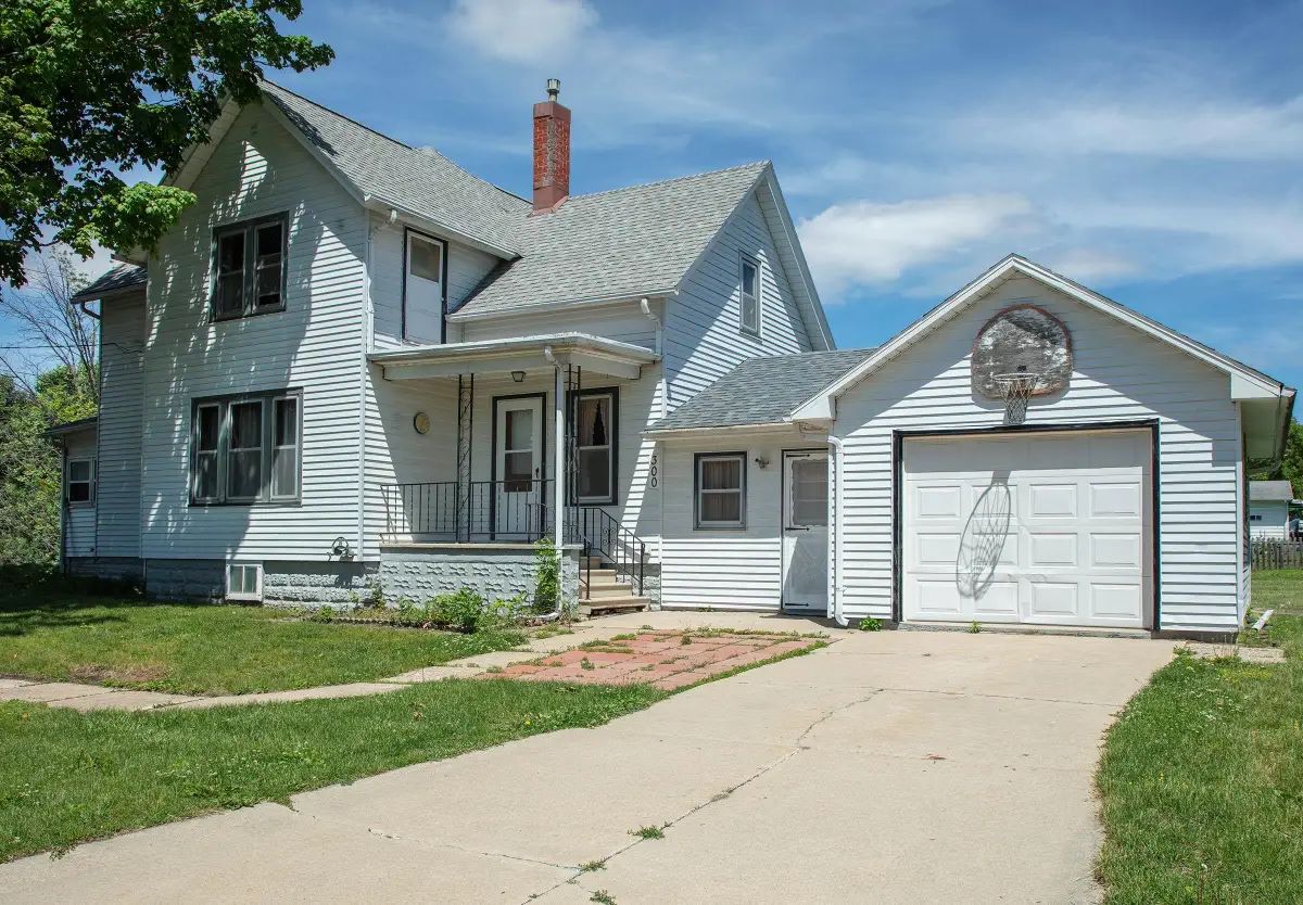 300 SE 6th Avenue, Tripoli, IA 50676 - #1