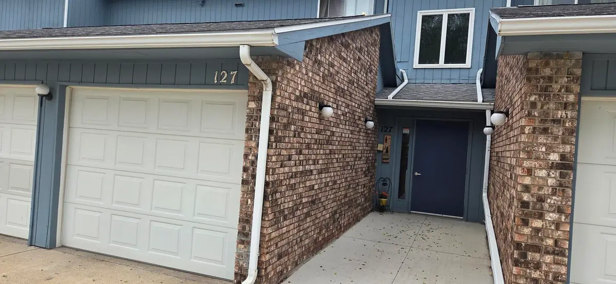 227 Southbrooke Drive #5, Waterloo, IA 50702 - #1
