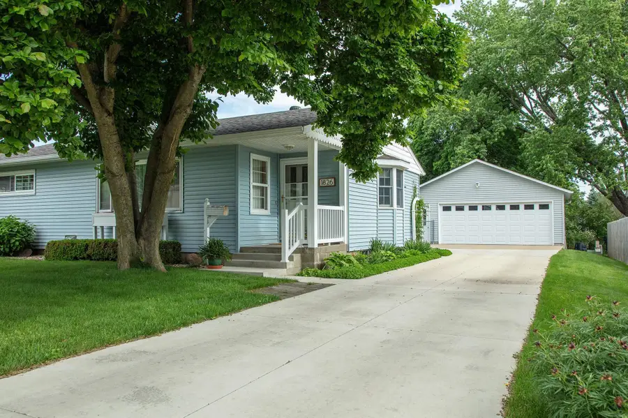1826 2nd Ave Nw, Waverly, IA 50677 - #2
