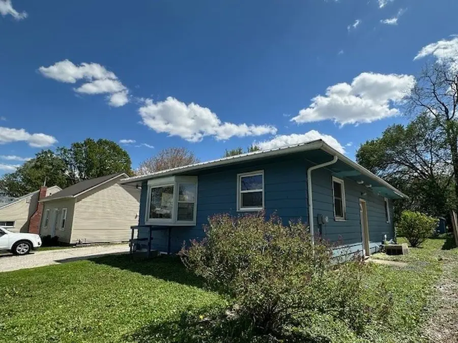 1319 NW 5th Avenue, Waverly, IA 50677 - #3