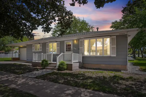 808 Frost Street, Grundy Center, IA 50638
