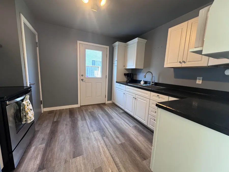 124 7th Ave Se, Oelwein, IA 50662 - #3
