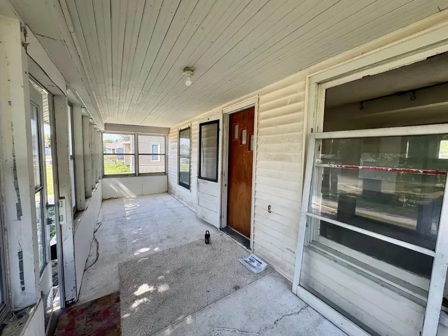 716 Commercial Street, La Porte City, IA 50651 - #3