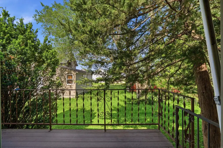 105 N EAST St, Lawler, IA 52154 - #3