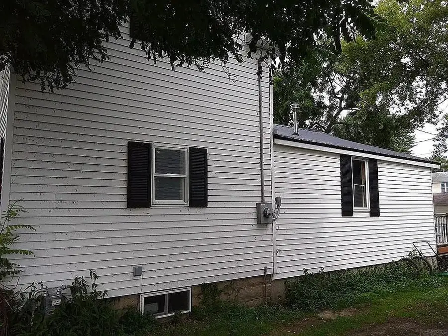 310 1st St W, Independence, IA 50644 - #2