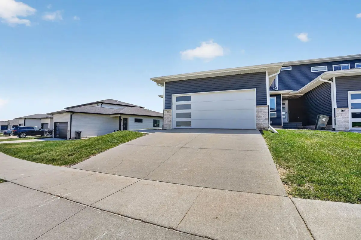 1204 Loren Drive, Cedar Falls, IA 50613 - #1