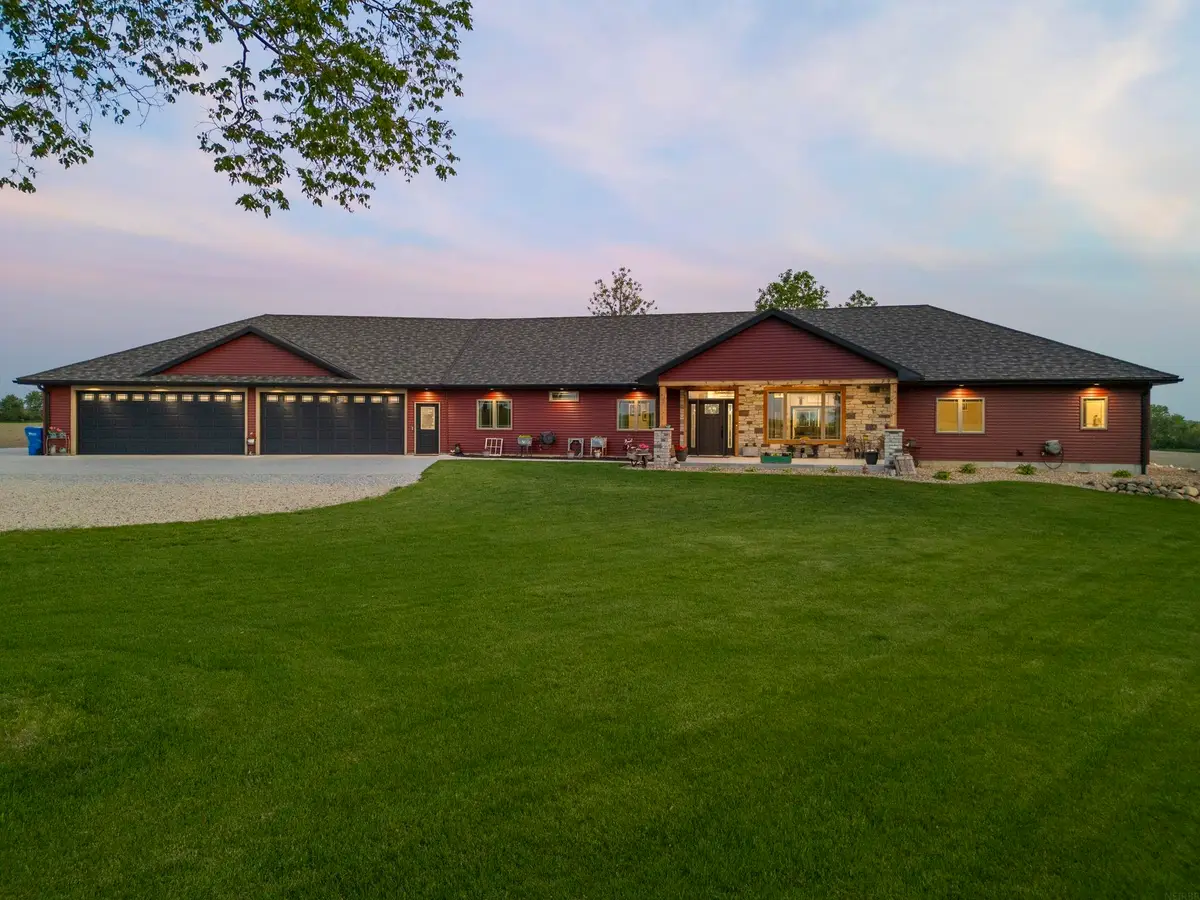 9035 Winslow Road, Janesville, IA 50647 - #1