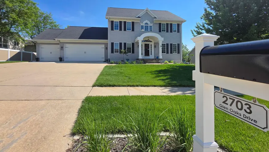 2703 Glen Oaks Drive, Cedar Falls, IA 50613 - #2