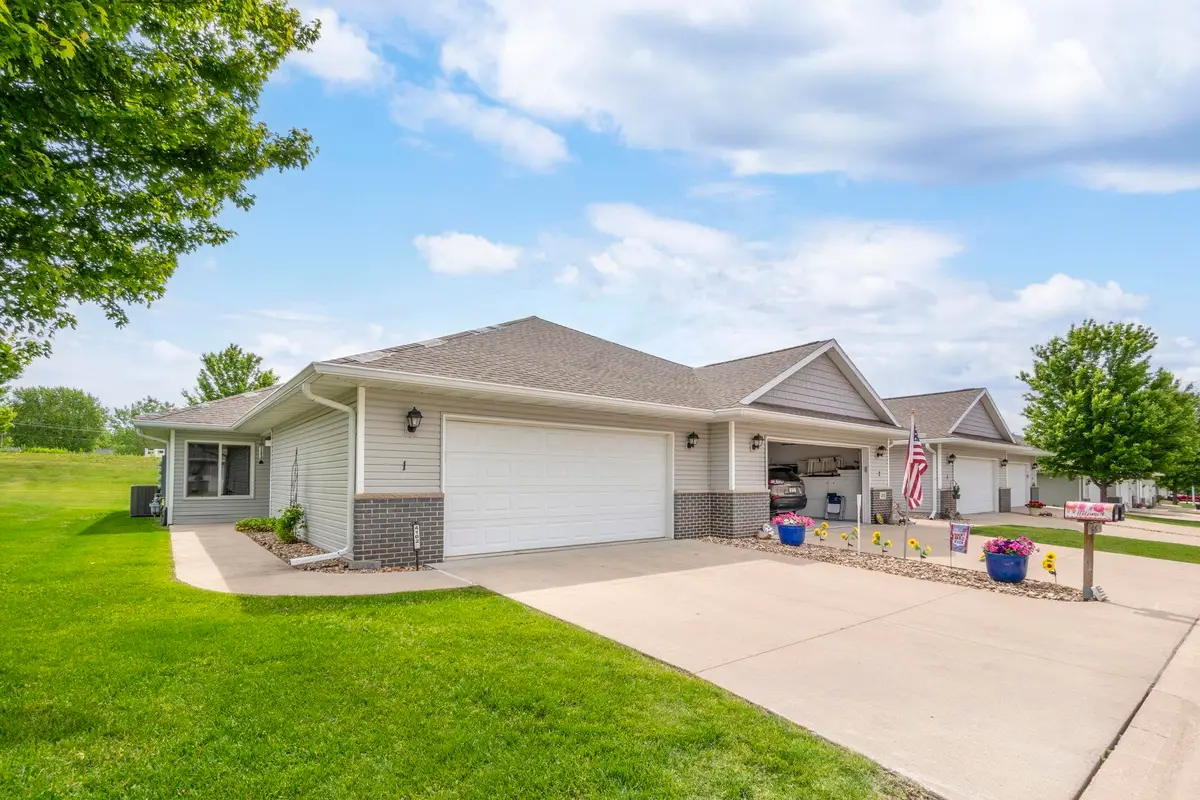 4102 Legacy Lane #1, Cedar Falls, IA 50613 - #1