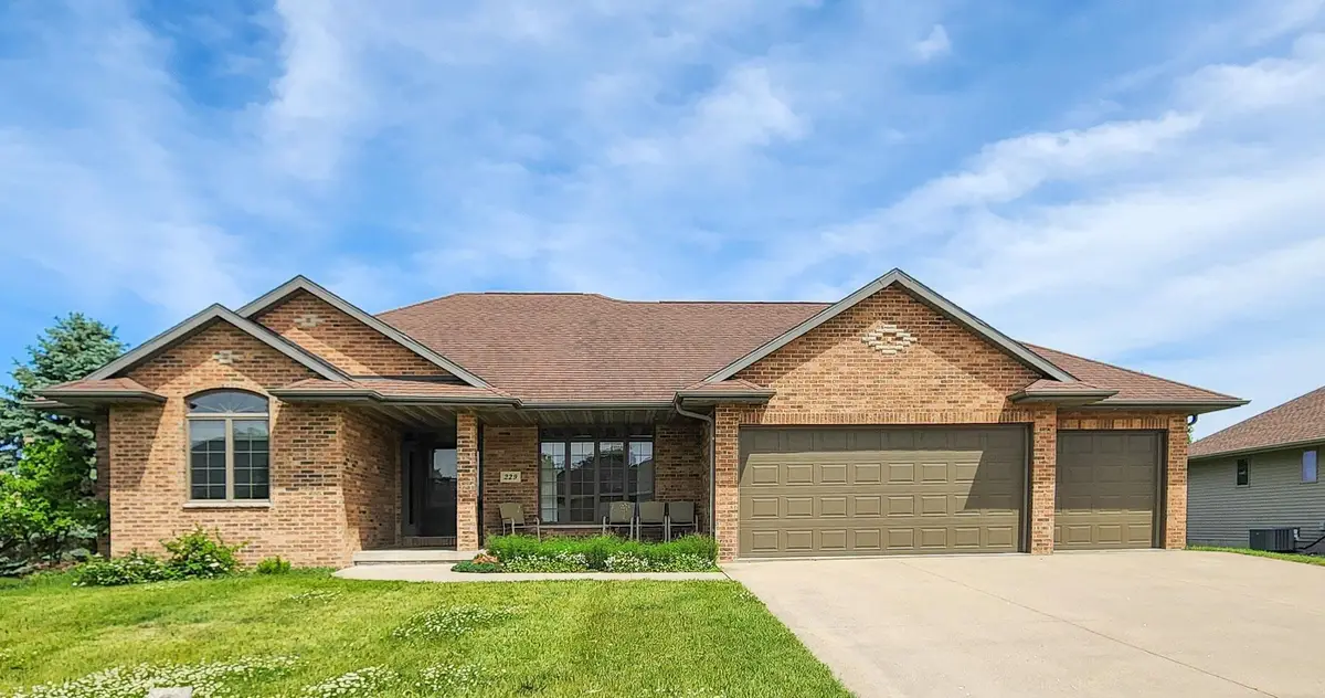 229 Winslow Dr., Manchester, IA 52057 - #1