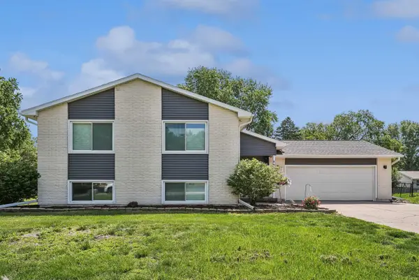 883 Lynkaylee Drive, Waterloo, IA 50701
