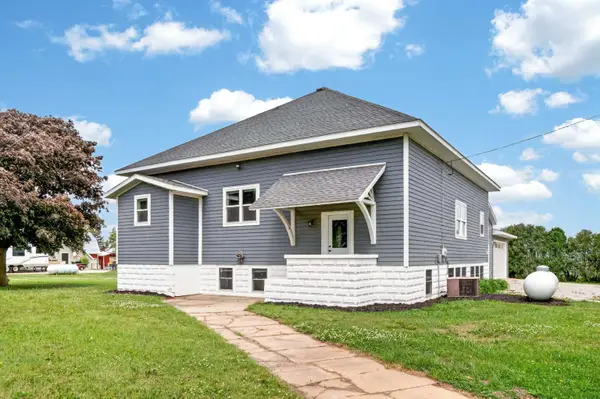 109 Sawyer Street, Stout, IA 50673