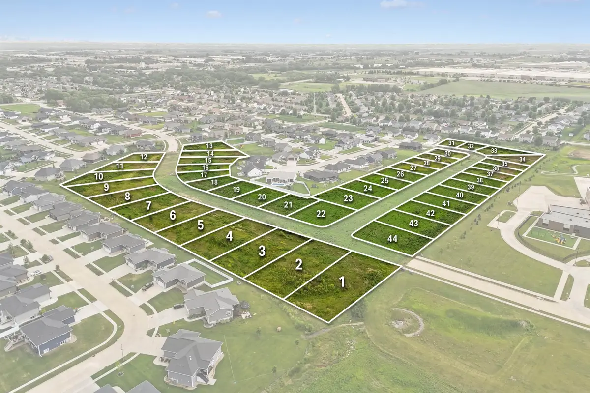 Lot 33 Vera Way, Cedar Falls, IA 50613 - #1