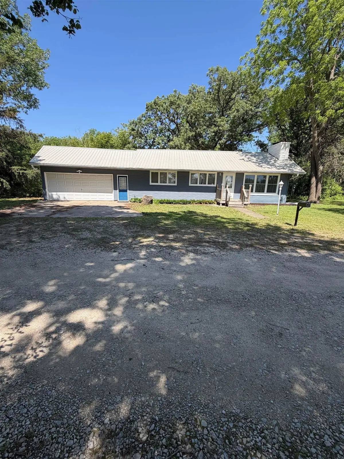 1864 100th Street, Oelwein, IA 50662 - #1